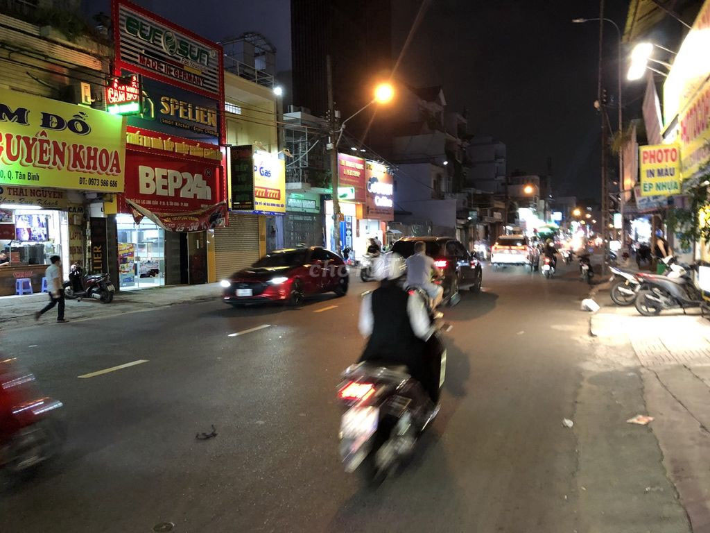 Cho thuê NNC MTĐ Lạc Long Quân , P.10, Q.Tân Bình.